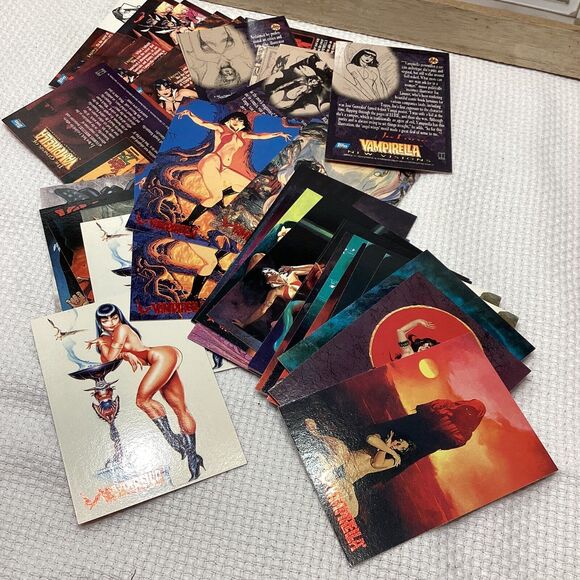 Vampirella Topps 1995 Classic & Modern Gallery Plus New Visions Card Lot Of 43 - Picture 5 of 9